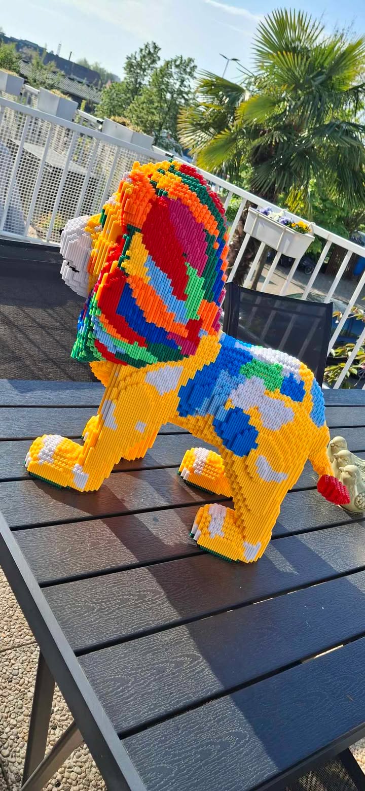Stoere Leeuw | van Bouwstenen